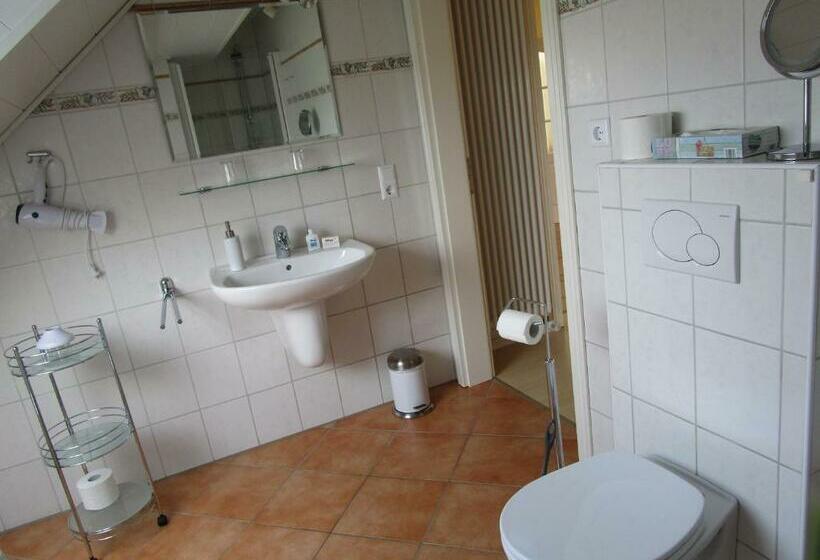 ベッドアンドブレックファースト Pension Kölzer