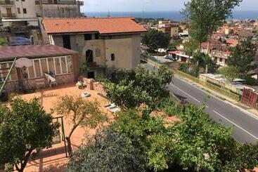 تختخواب و صبحانه Villa Eden