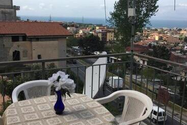تختخواب و صبحانه Villa Eden