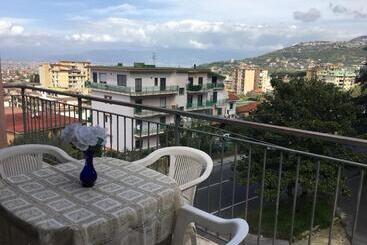 تختخواب و صبحانه Villa Eden