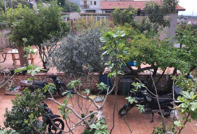 تختخواب و صبحانه Villa Eden