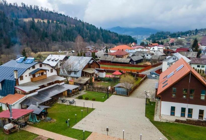 پانسیون Montana Resort Colibita