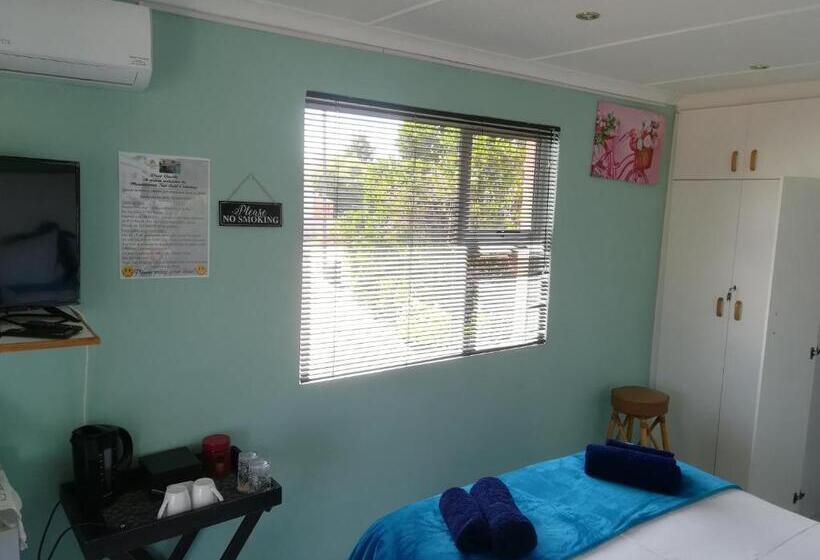 بنسيون Mountainia Inn