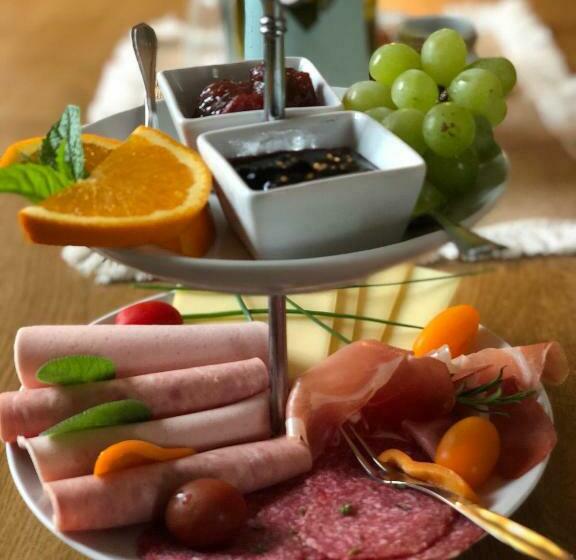 ペンション Rebstöckel