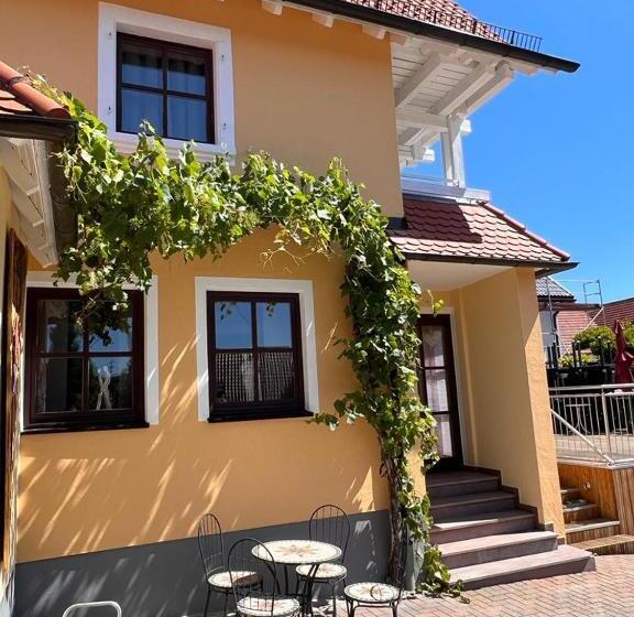 ペンション Rebstöckel