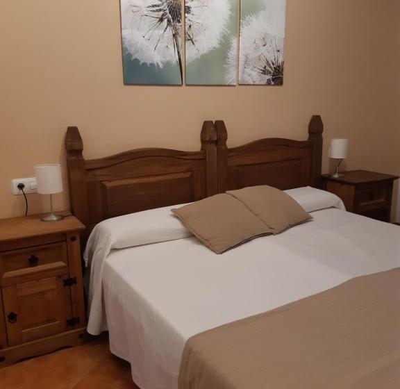 بنسيون Hostal El Rincon De La Vera