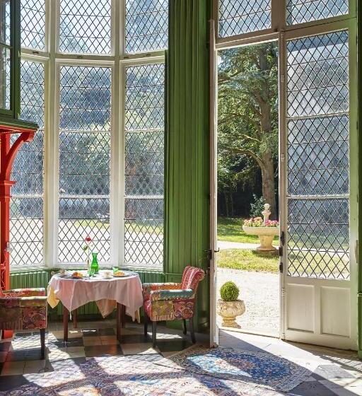 تختخواب و صبحانه Chateau De La Grand Maison