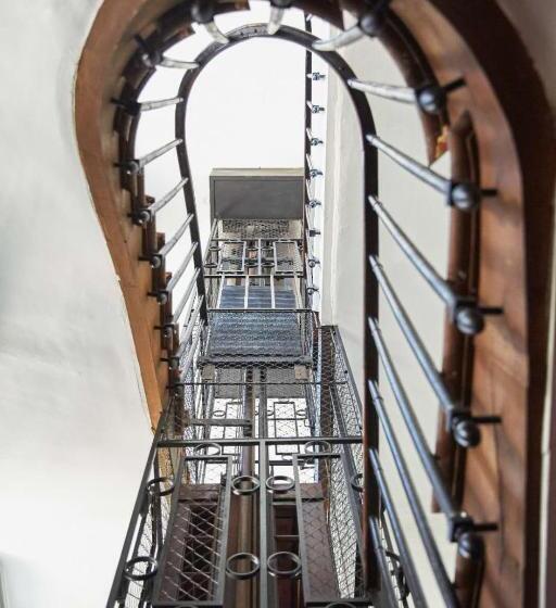تختخواب و صبحانه Chateau De La Grand Maison