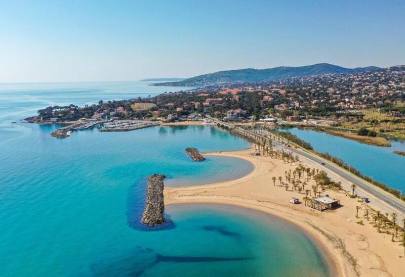 تختخواب و صبحانه Le Chêne Et L Eau