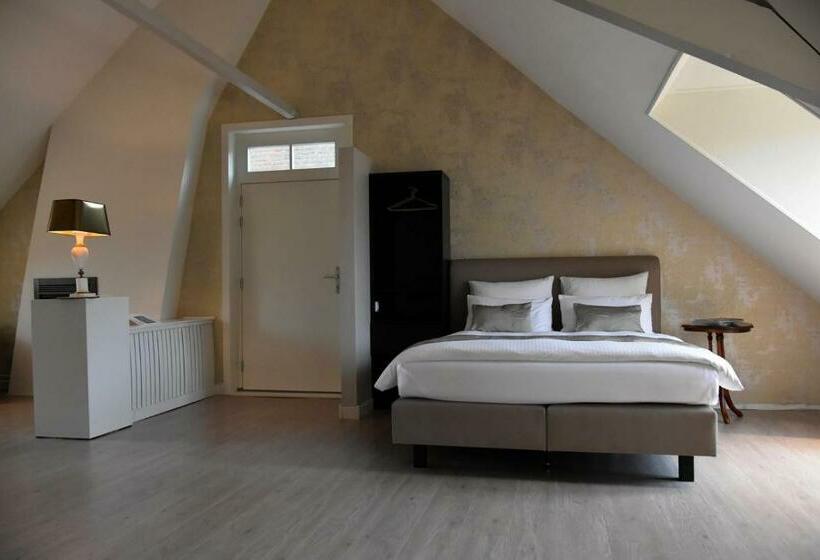 Bed and Breakfast Zzzuite25