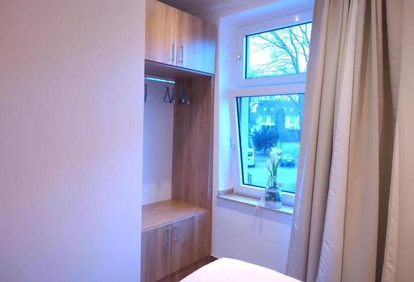 هتل Gasthof & Restaurant Am Kreuz