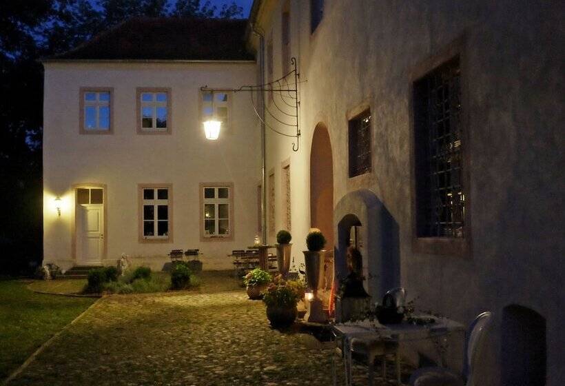 펜션 Event  Kultur & B&b Kunst Schloss Neuenhagen übernachten Im Denkmal