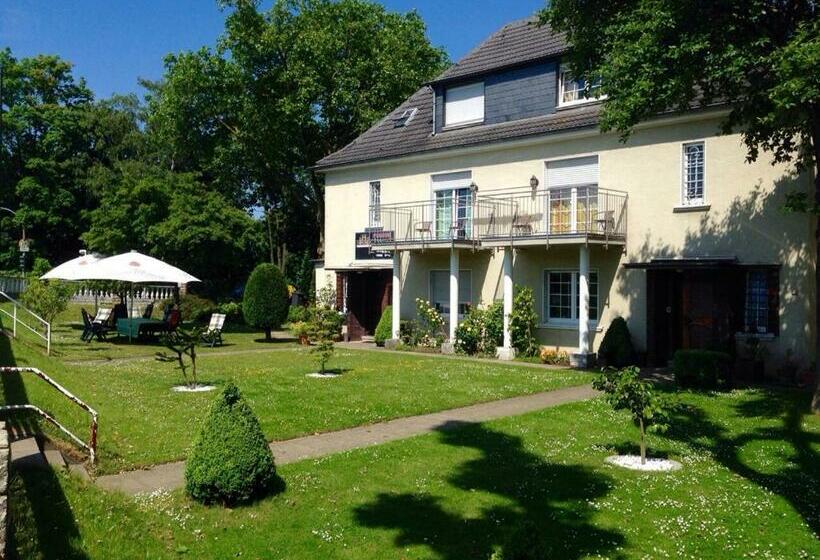 Pension Sendis