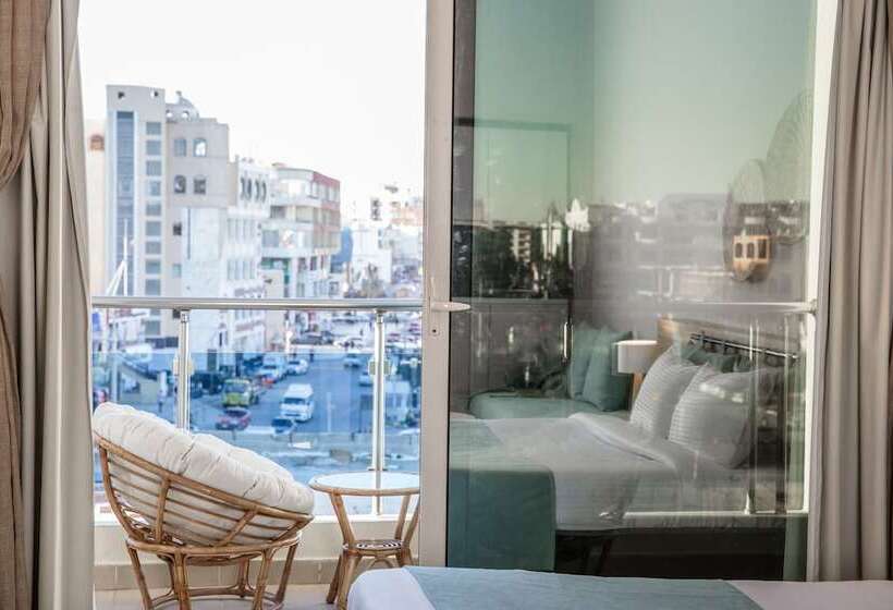 Redcon Suites