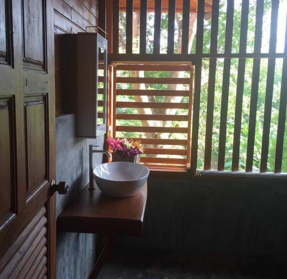 Resort Baanrai Khunya บ้านไร่คุณย่า