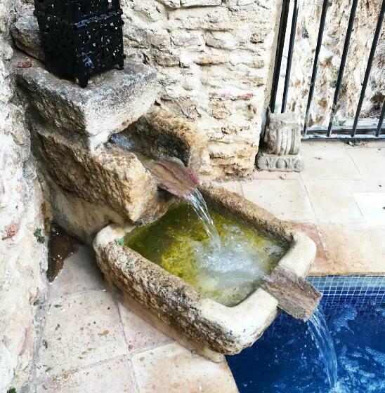 تختخواب و صبحانه Salvatierra Guest House