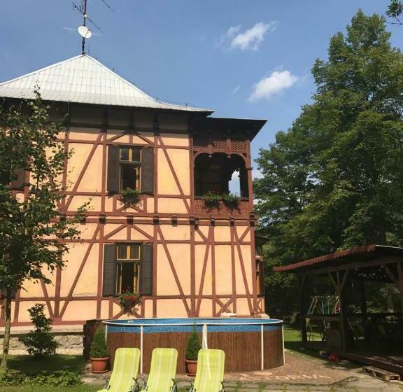 بنسيون Penzión Astoria