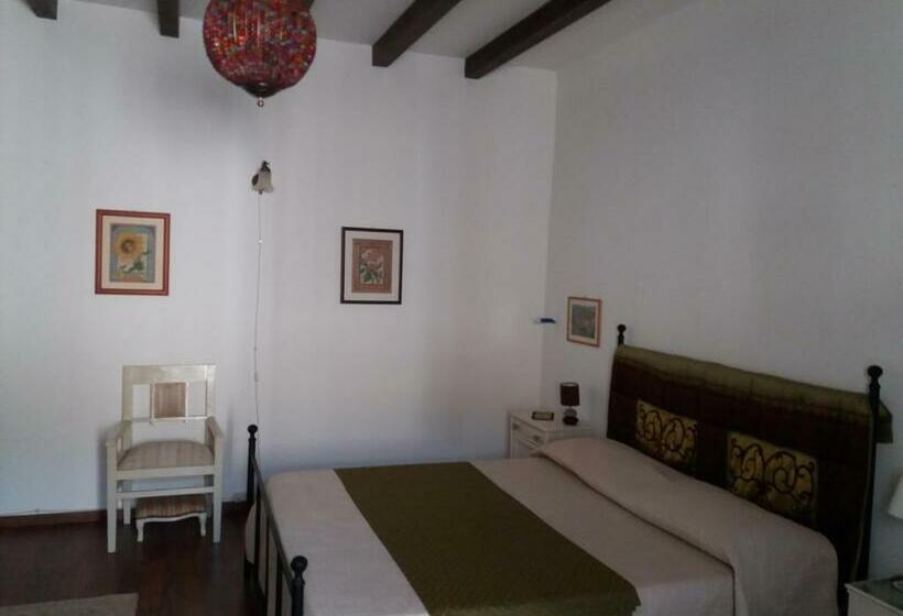 مبيت وإفطار A Casa Del Nonno