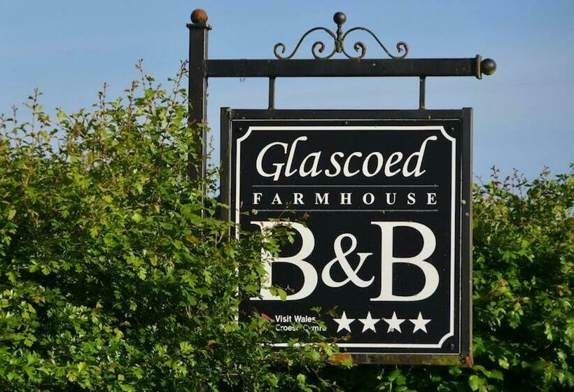 مبيت وإفطار Glascoed Farmhouse