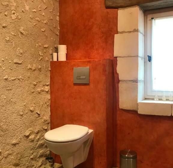 تختخواب و صبحانه La Chambre Des Dames