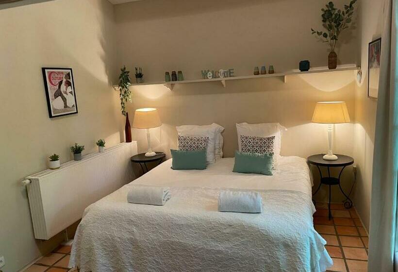 住宿加早餐  The Garden Room