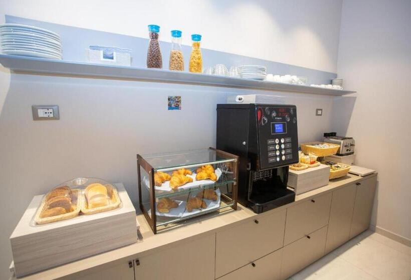 ホテル Odissea Residence E Rooms