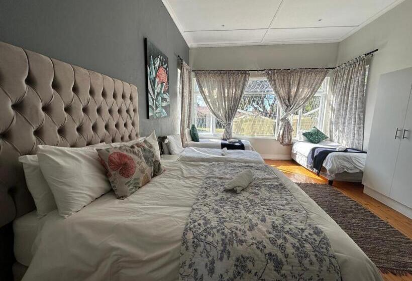پانسیون The Owl House Guest House