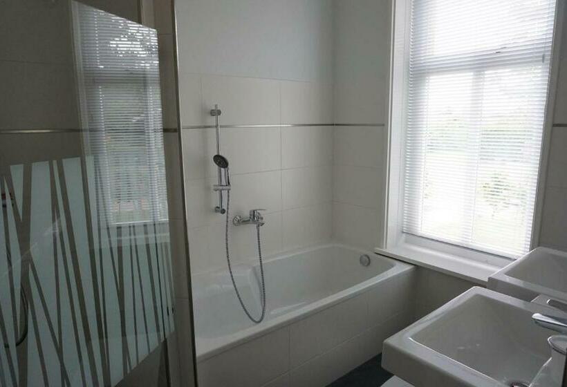 مبيت وإفطار ûnderdak