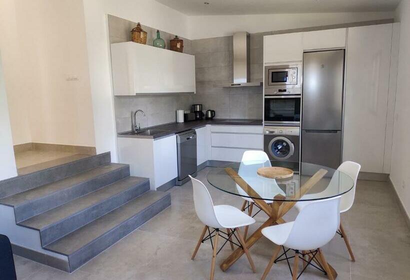 בית מלון כפרי Sa Talaia Blanca