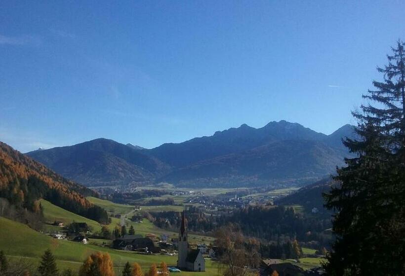 هتل Thalerhof