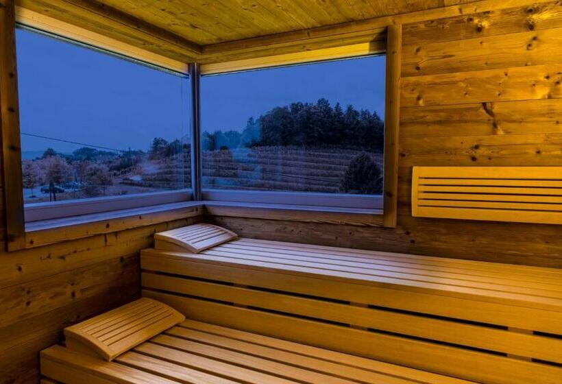 هتل Weingut Wohlfühlzimmer Adam Lieleg