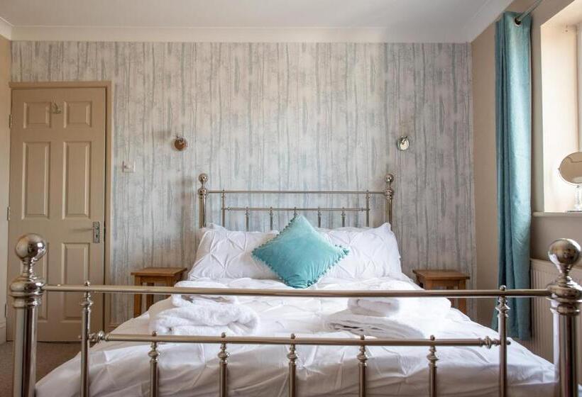 פנסיון Clovelly Guest House