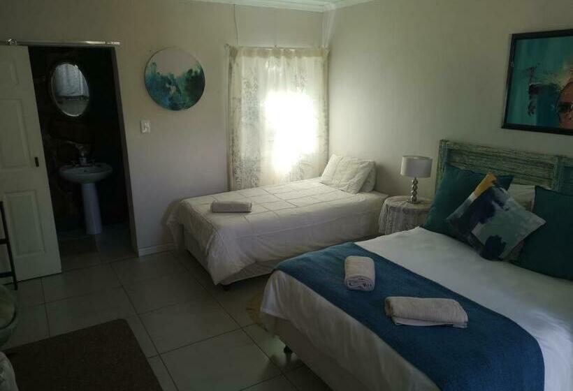 Пансион Mimosa Guesthouse