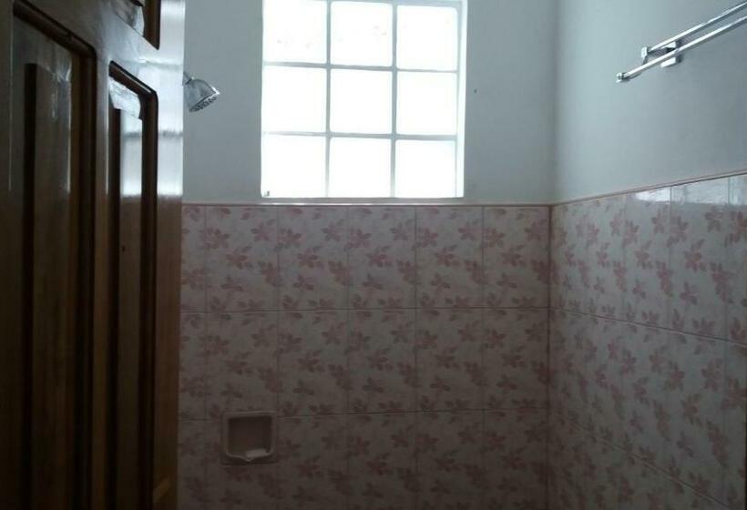 Pensão R & R  Guesthouse