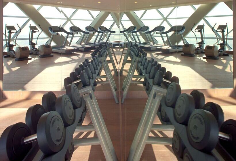 هتل Andaz Capital Gate Abu Dhabi, By Hyatt