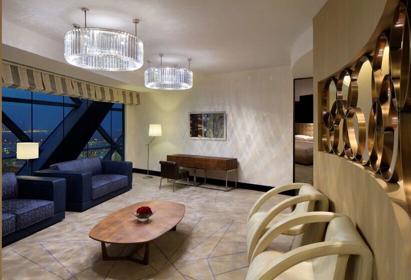 هتل Andaz Capital Gate Abu Dhabi, By Hyatt