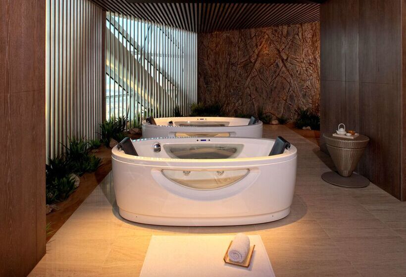 هتل Andaz Capital Gate Abu Dhabi, By Hyatt