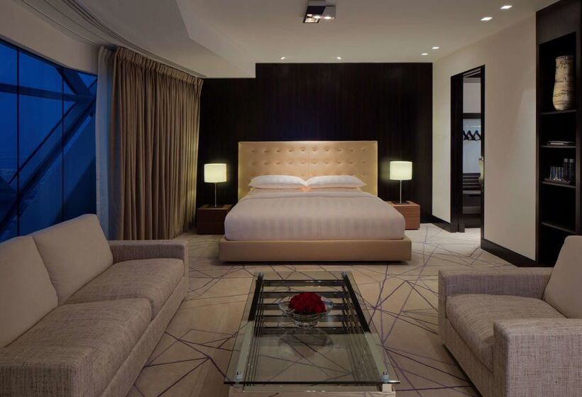هتل Andaz Capital Gate Abu Dhabi, By Hyatt