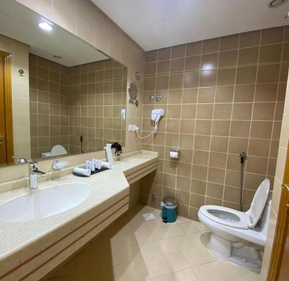 هتل Bab Al Multazam Concorde