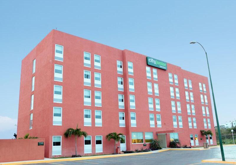 Fotos del hotel City Express Junior Cancun:  4