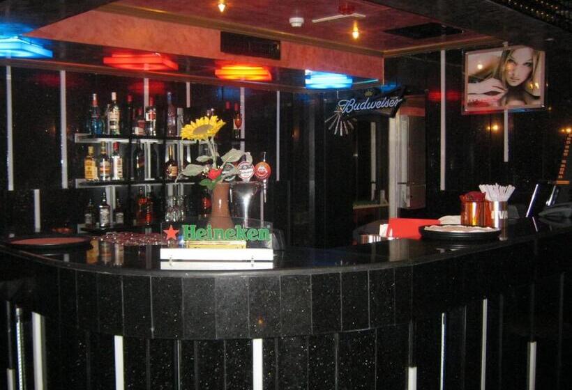 Fotos del hotel City Star Hotel:  32