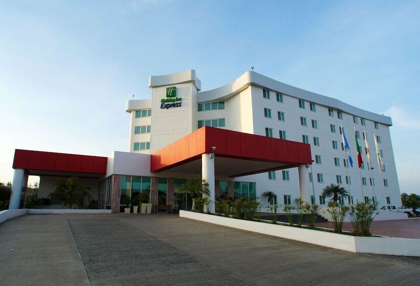 هتل Holiday Inn Express Tapachula, An Ihg