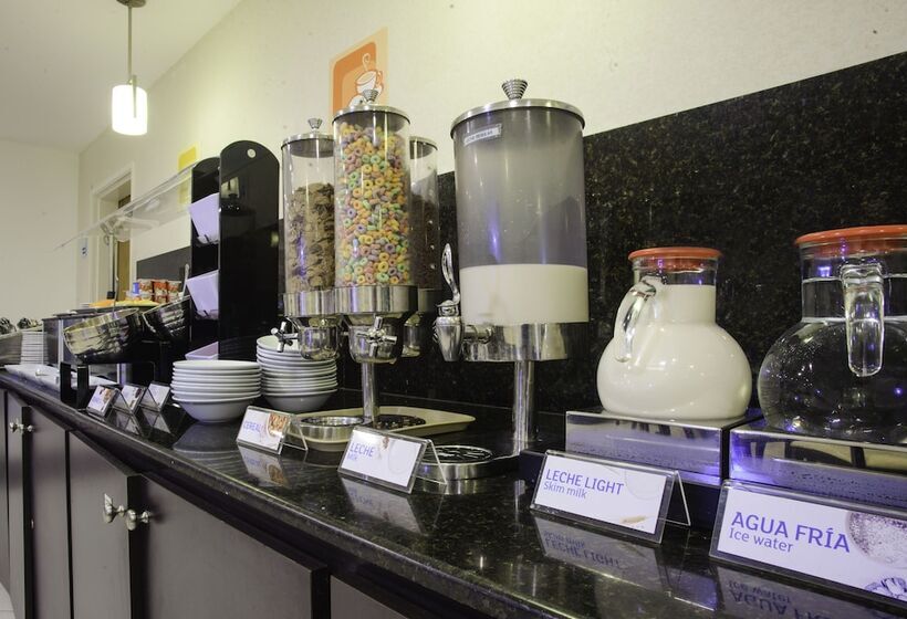 هتل Holiday Inn Express Tapachula, An Ihg