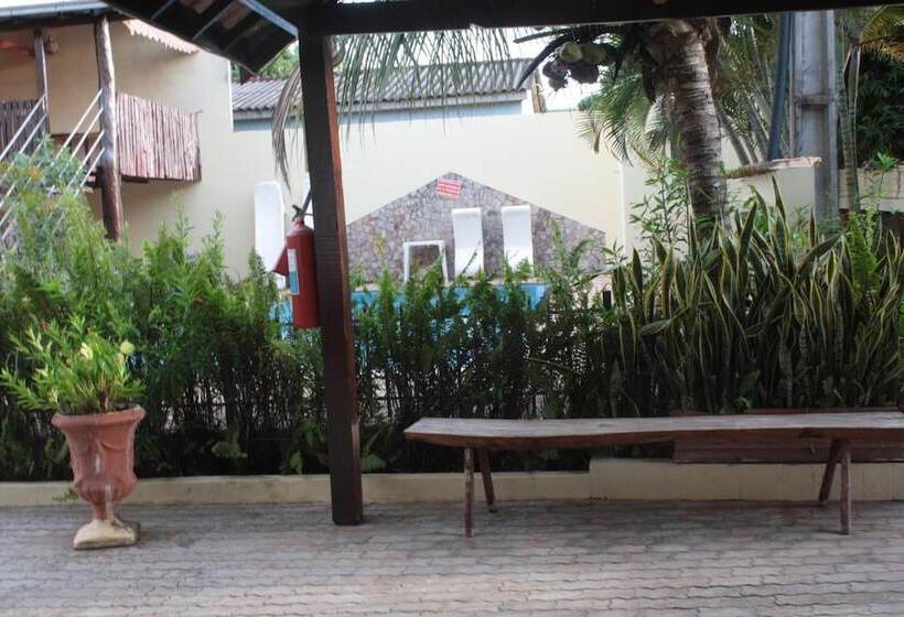 هتل Refugio