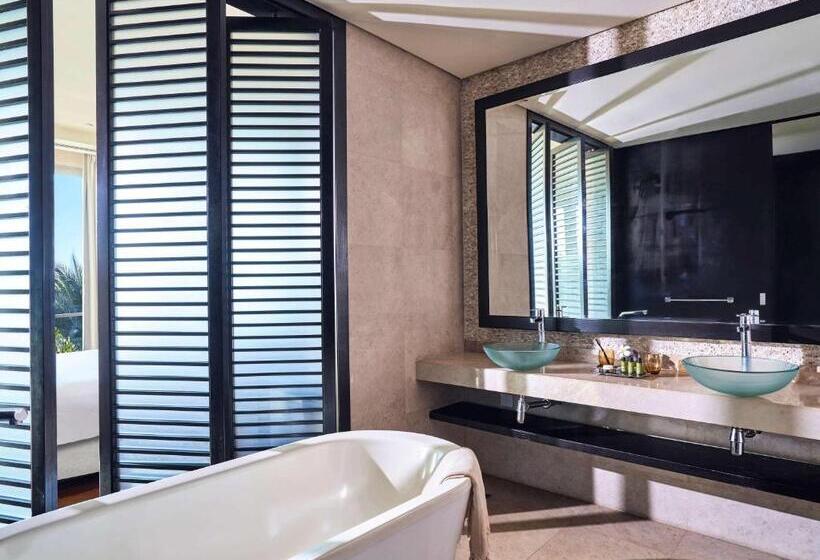 Отель Rixos The Palm Luxury Suite Collection  All Inclusive