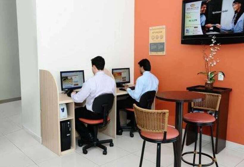 هتل Sleep Inn Manaus