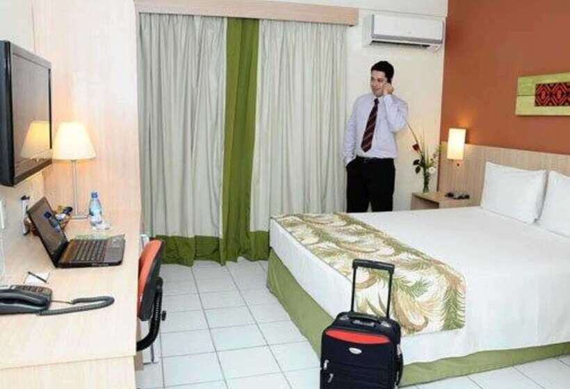هتل Sleep Inn Manaus