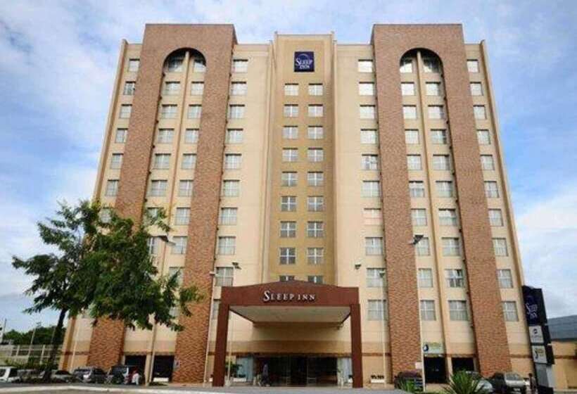 هتل Sleep Inn Manaus