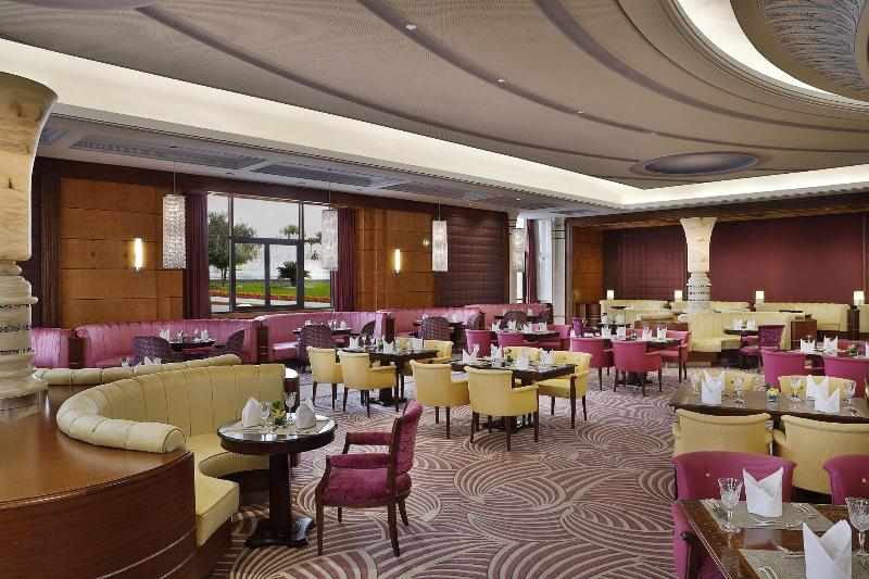 هتل The Ritzcarlton, Riyadh
