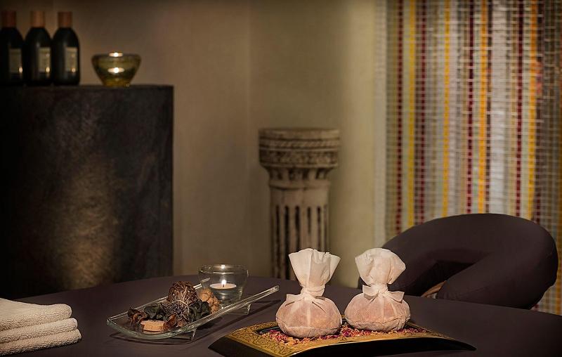 هتل The Ritzcarlton, Riyadh